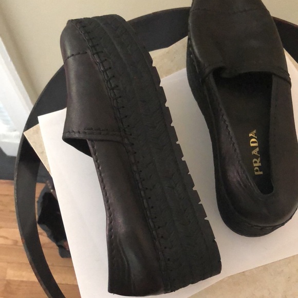 Black PRADA platform shoes - Picture 5 of 6